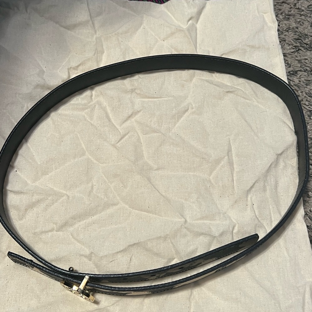 Tory Burch belt